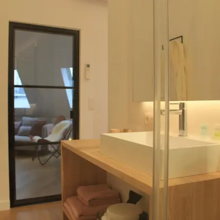 Charming With Cathedral View! On The 4th Floor